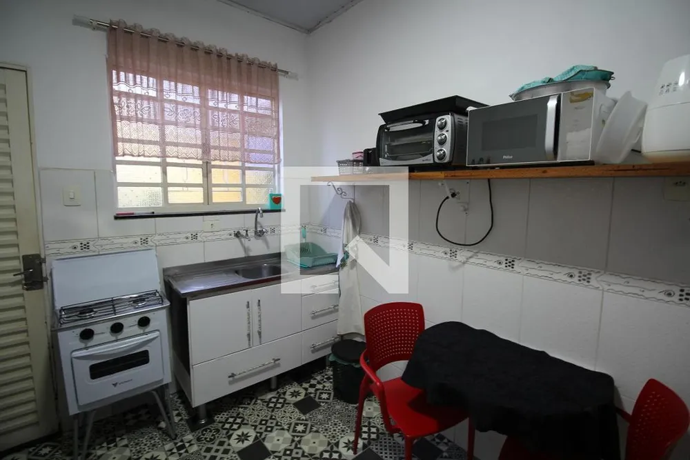 Casa, 2 quartos, 200 m² - Foto 2