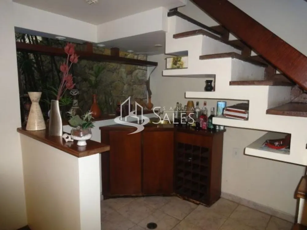 Sobrado, 5 quartos, 310 m² - Foto 1