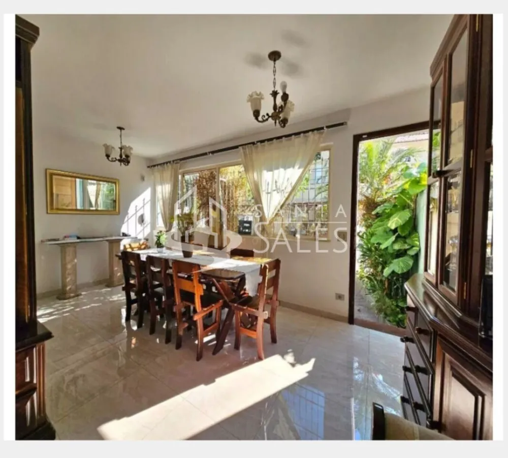 Sobrado, 3 quartos, 238 m² - Foto 1