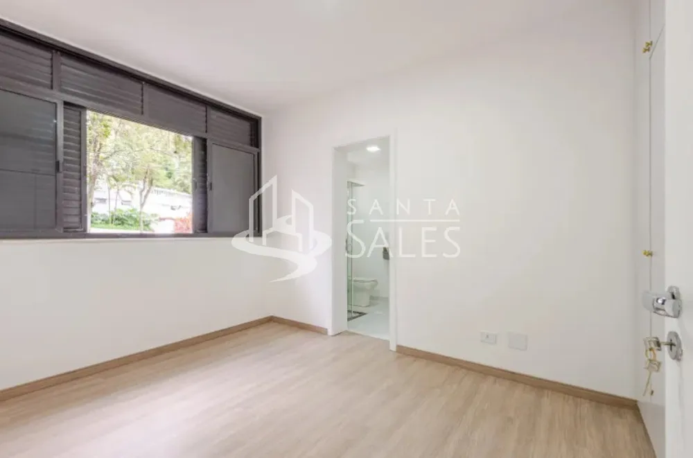 Apartamento, 3 quartos, 240 m² - Foto 1