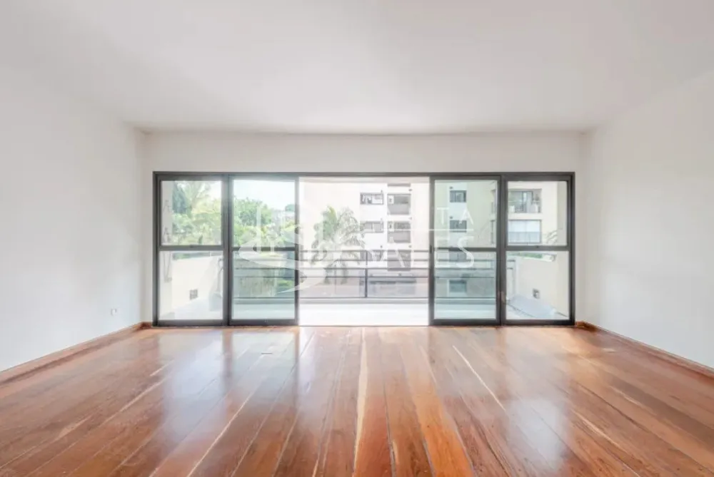 Apartamento, 3 quartos, 240 m² - Foto 1