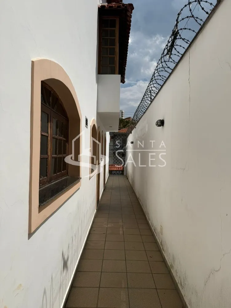 Casa, 4 quartos, 253 m² - Foto 1