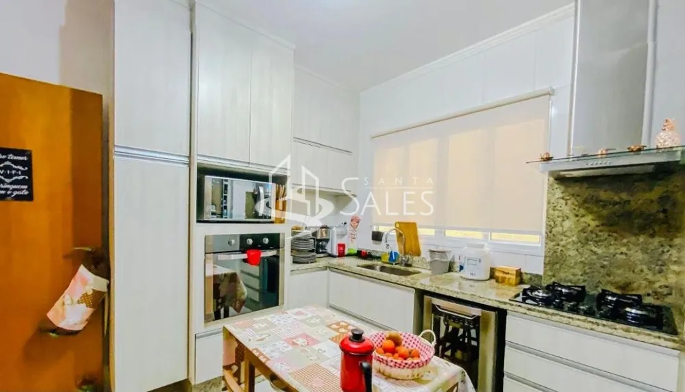 Sobrado, 3 quartos, 375 m² - Foto 1