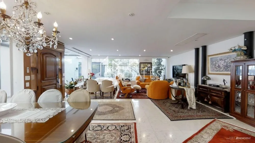 Casa, 5 quartos, 238 m² - Foto 2