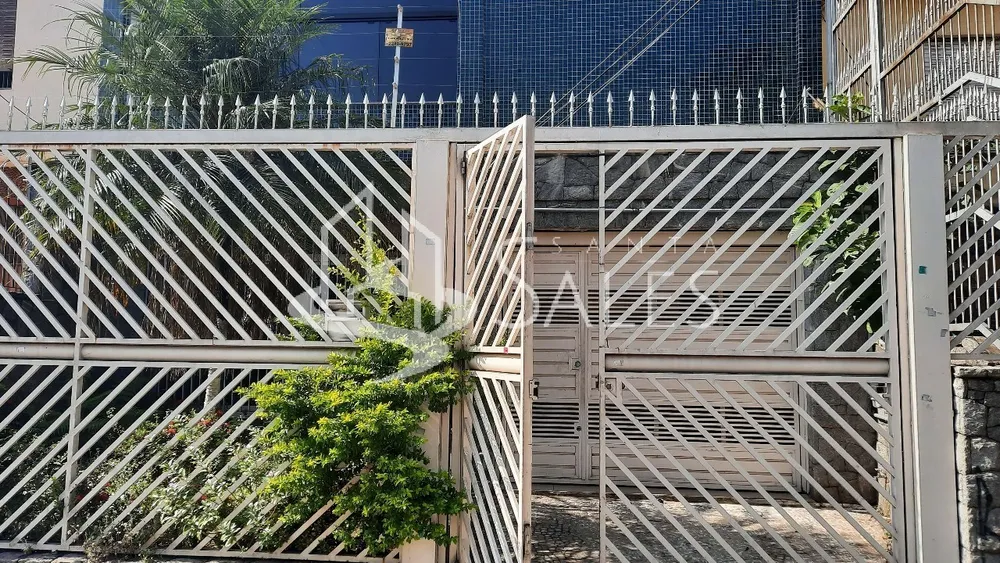 Casa, 3 quartos, 240 m² - Foto 1