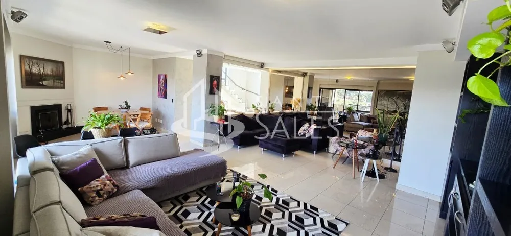 Apartamento, 3 quartos, 270 m² - Foto 1