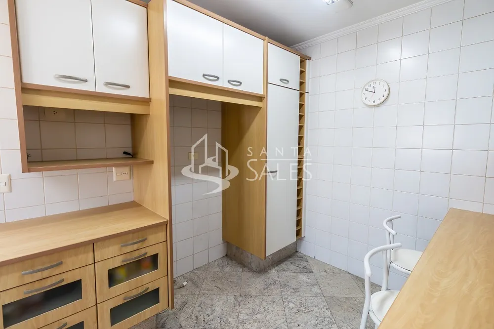 Apartamento, 3 quartos, 240 m² - Foto 1