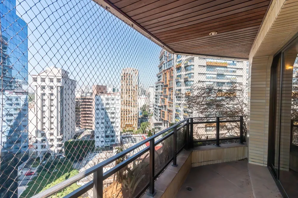 Apartamento, 3 quartos, 240 m² - Foto 2