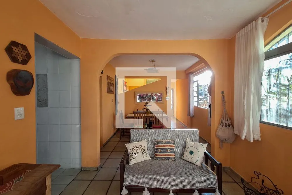Casa, 4 quartos, 215 m² - Foto 2