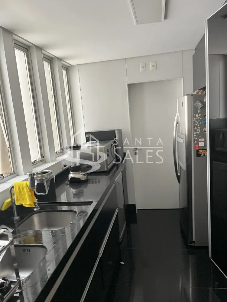 Apartamento, 3 quartos, 232 m² - Foto 1