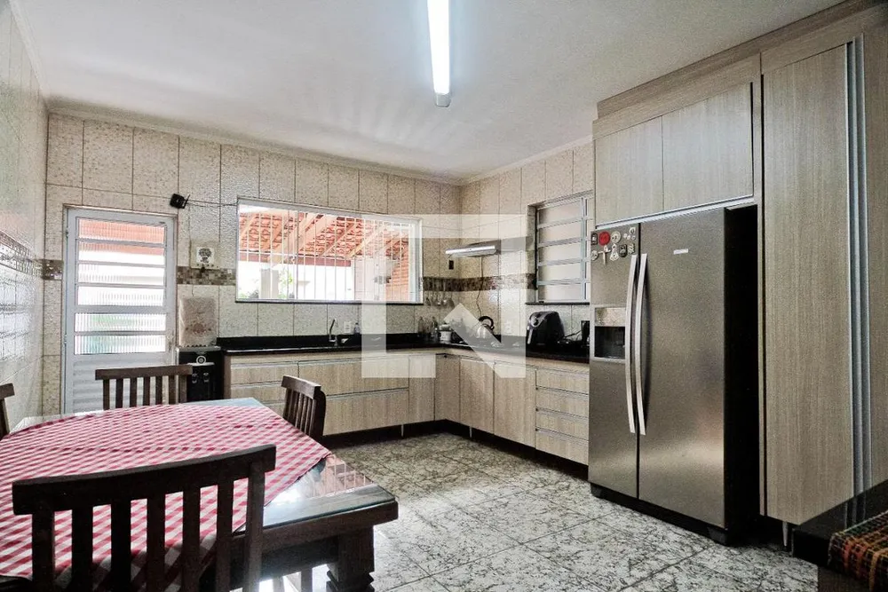 Casa, 3 quartos, 209 m² - Foto 6