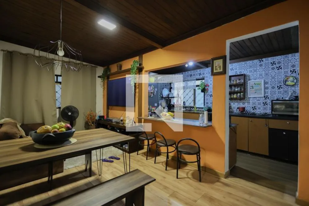 Casa, 3 quartos, 166 m² - Foto 1