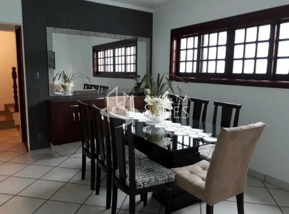 Sobrado, 3 quartos, 220 m² - Foto 1