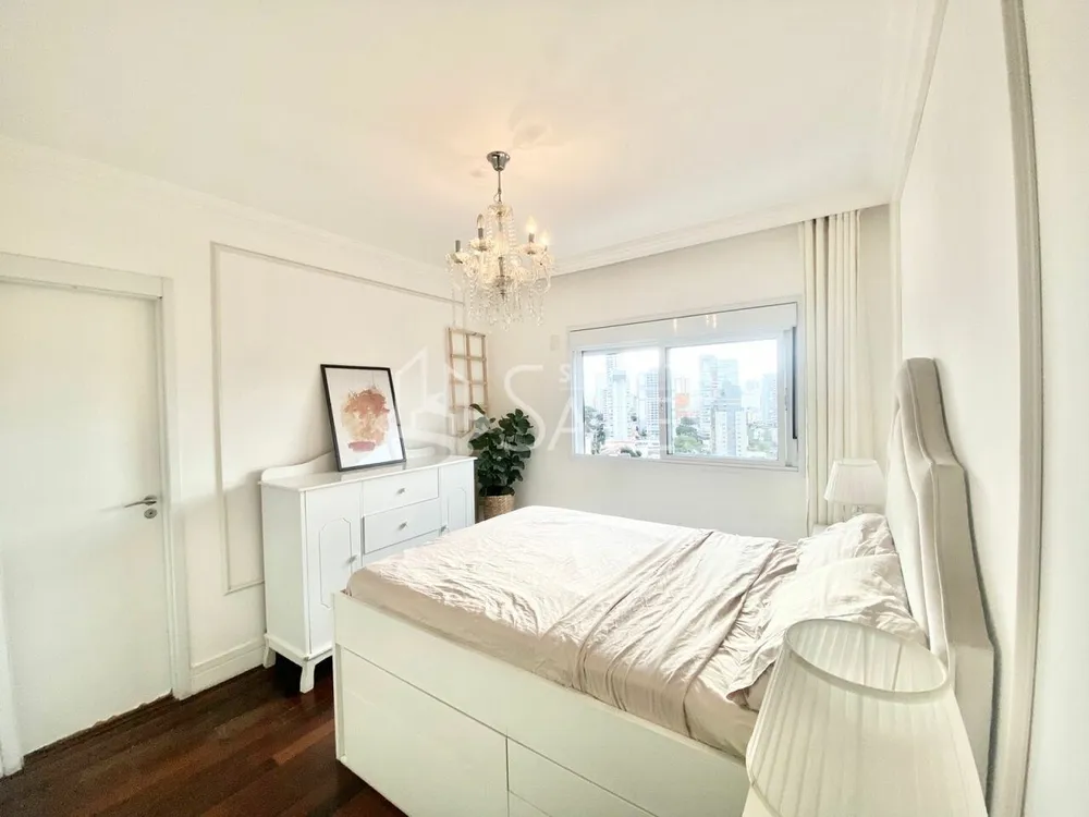Apartamento, 4 quartos, 214 m² - Foto 1