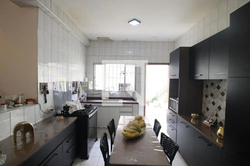 Casa, 5 quartos, 130 m² - Foto 2