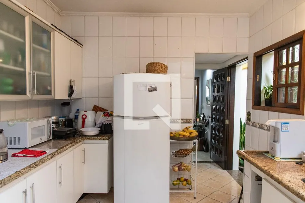 Casa, 3 quartos, 237 m² - Foto 2