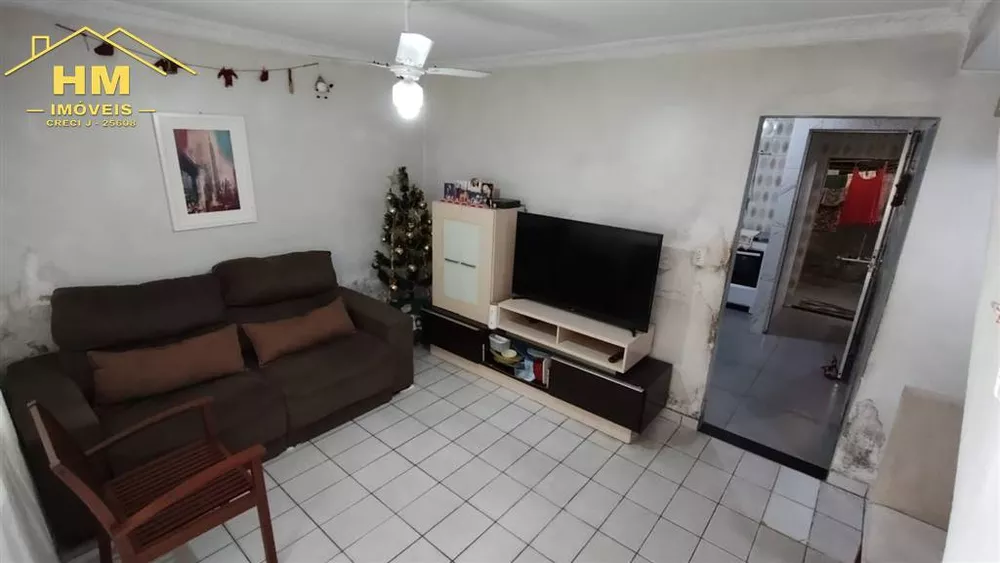 Sobrado à venda com 2 quartos, 69m² - Foto 1