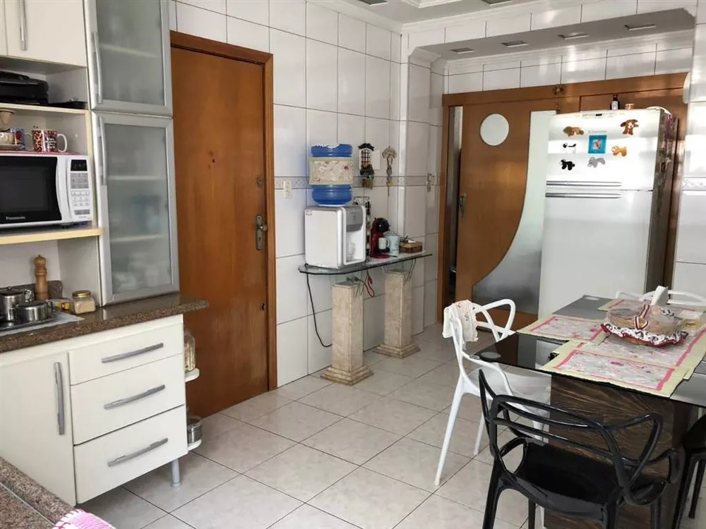 Apartamento à venda com 3 quartos, 110m² - Foto 4