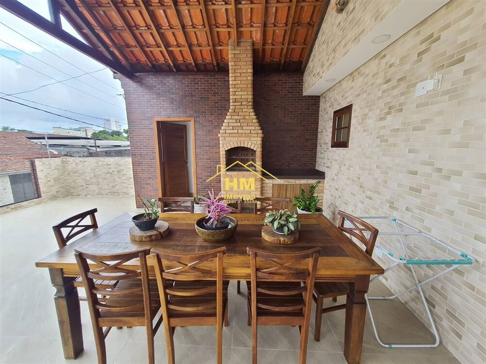 Casa à venda com 5 quartos, 200m² - Foto 3