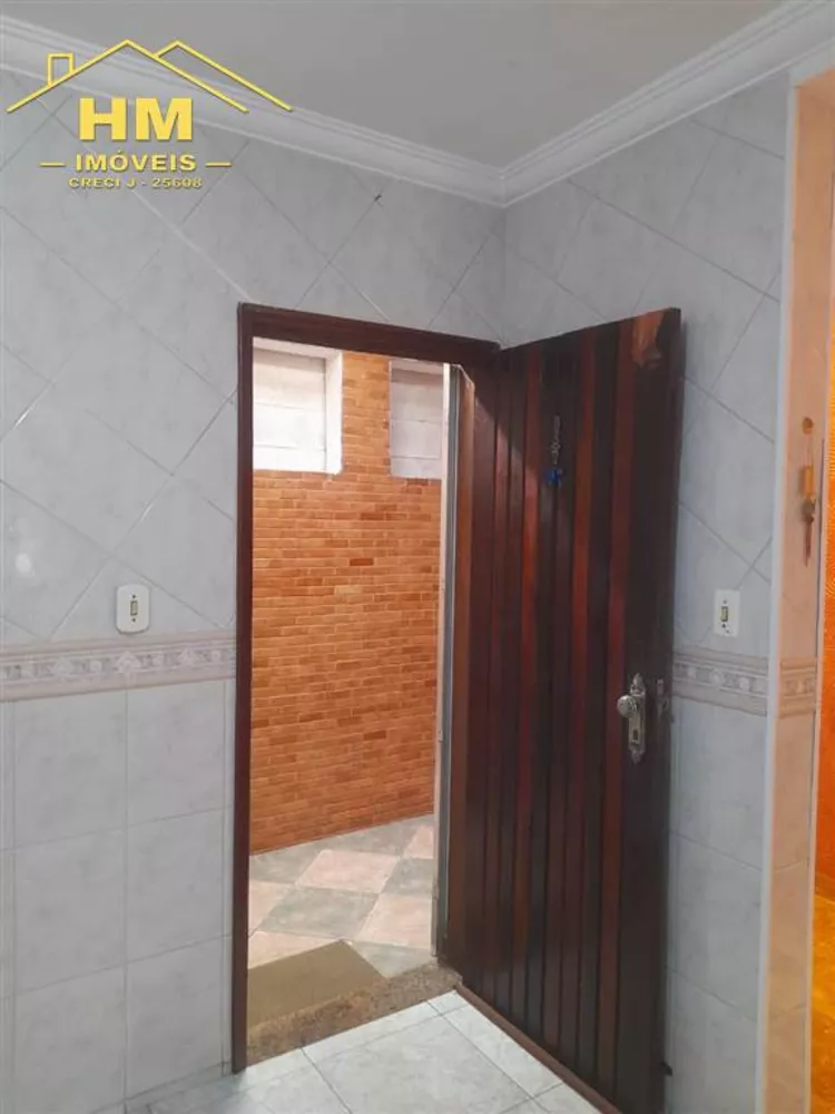 Casa à venda com 3 quartos, 150m² - Foto 8