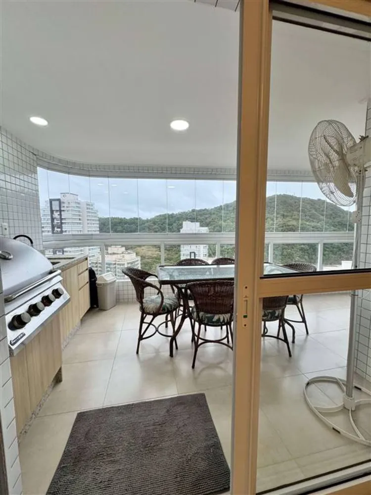 Apartamento, 3 quartos, 140 m² - Foto 1