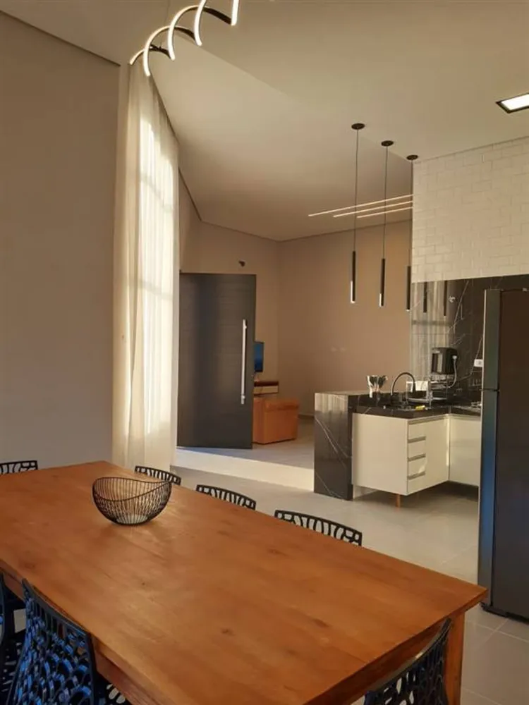 Casa, 3 quartos, 179 m² - Foto 2