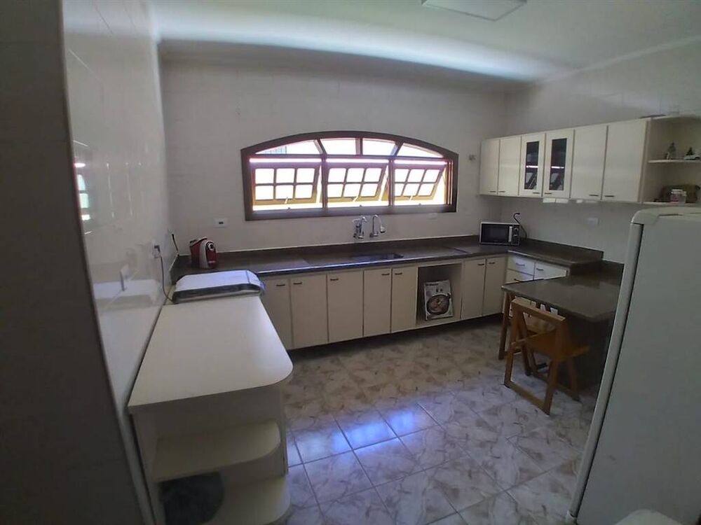 Casa, 4 quartos, 270 m² - Foto 13