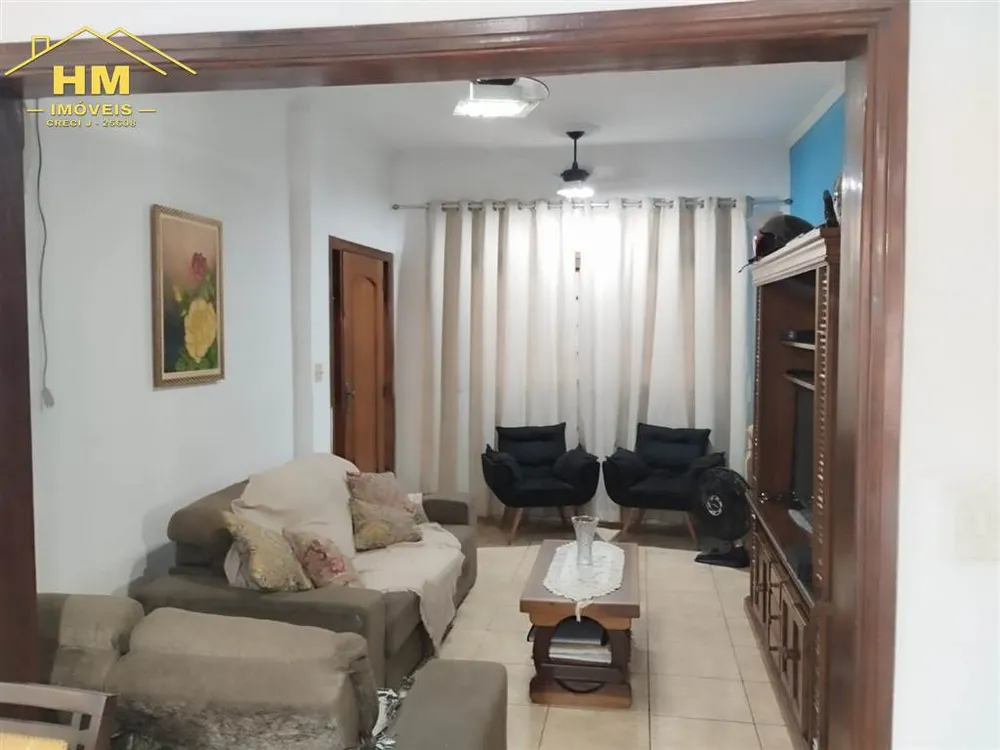 Casa, 3 quartos, 375 m² - Foto 1