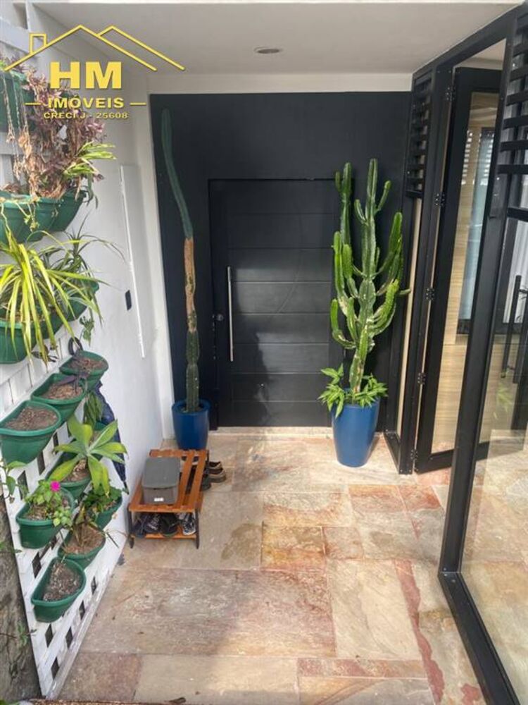 Sobrado, 2 quartos, 600 m² - Foto 1