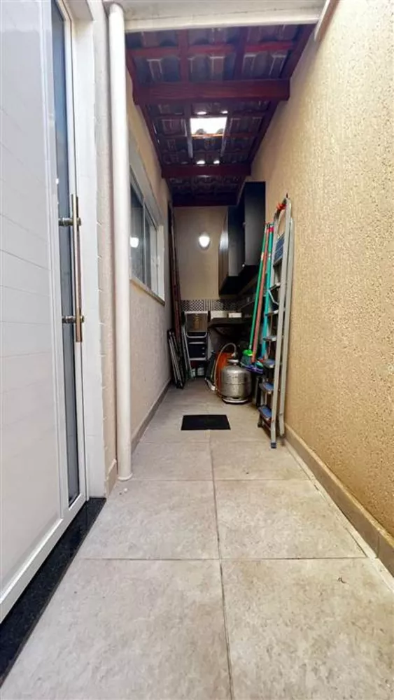 Sobrado à venda com 3 quartos, 84m² - Foto 4