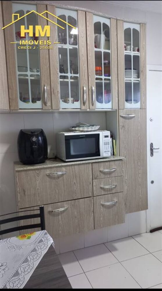 Casa à venda com 2 quartos, 60m² - Foto 4