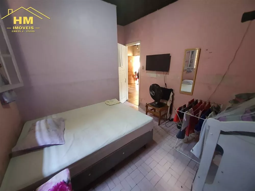 Casa à venda com 2 quartos, 200m² - Foto 12