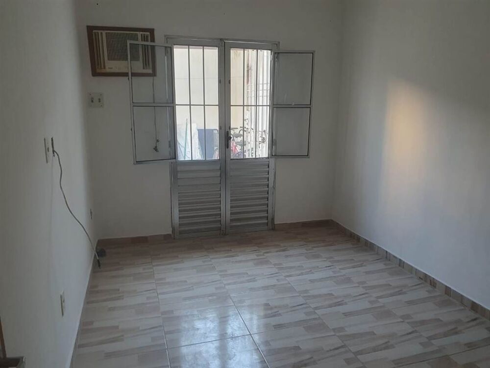 Casa, 2 quartos, 75 m² - Foto 1