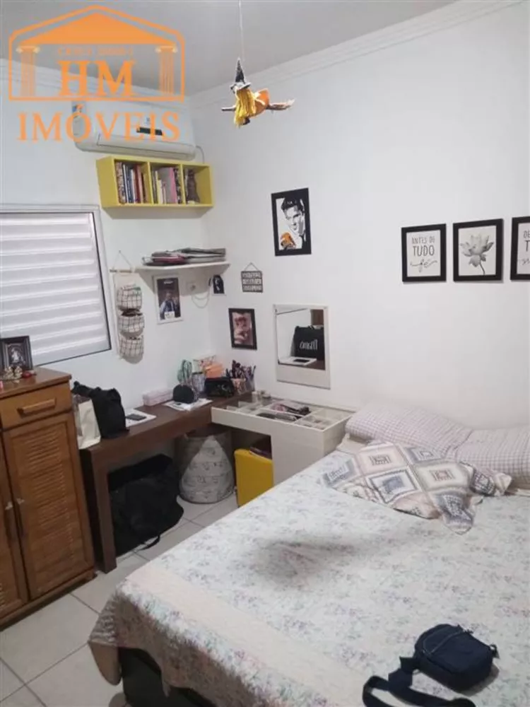 Casa à venda com 2 quartos, 55m² - Foto 4