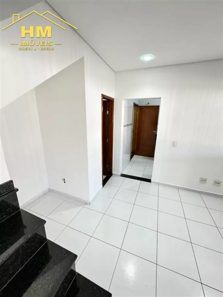 Sobrado à venda com 2 quartos, 62m² - Foto 4