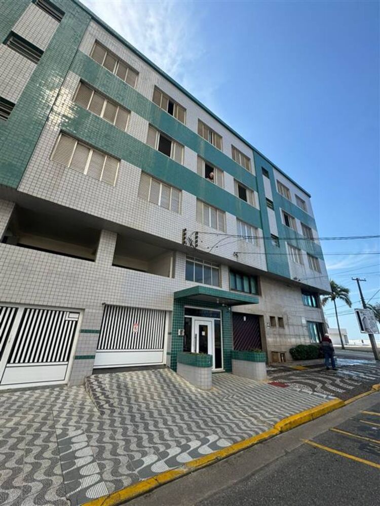 Apartamento à venda com 2 quartos, 66m² - Foto 1