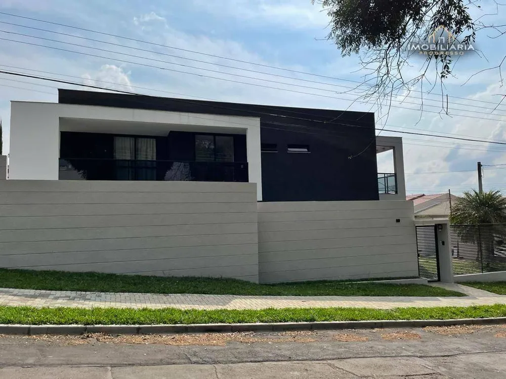 Sobrado, 3 quartos, 310 m² - Foto 1