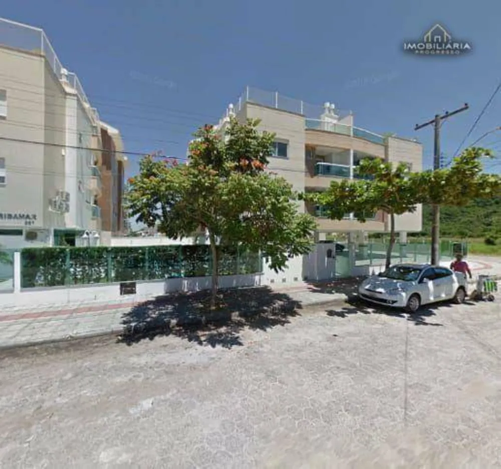 Cobertura, 3 quartos, 223 m² - Foto 2
