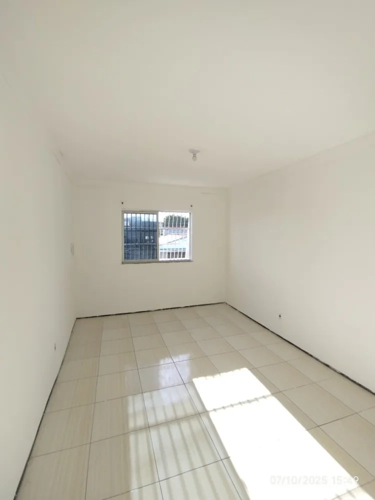 Casa, 6 quartos, 183 m² - Foto 2