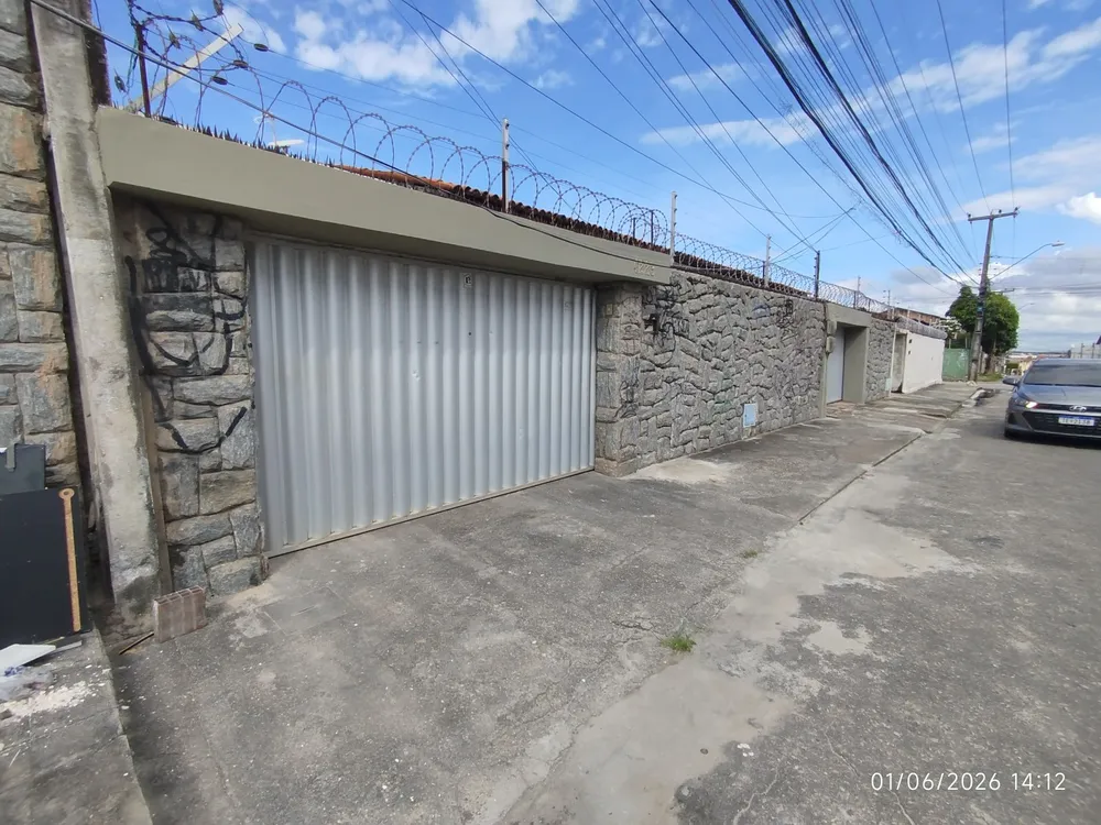 Casa, 4 quartos, 147 m² - Foto 1