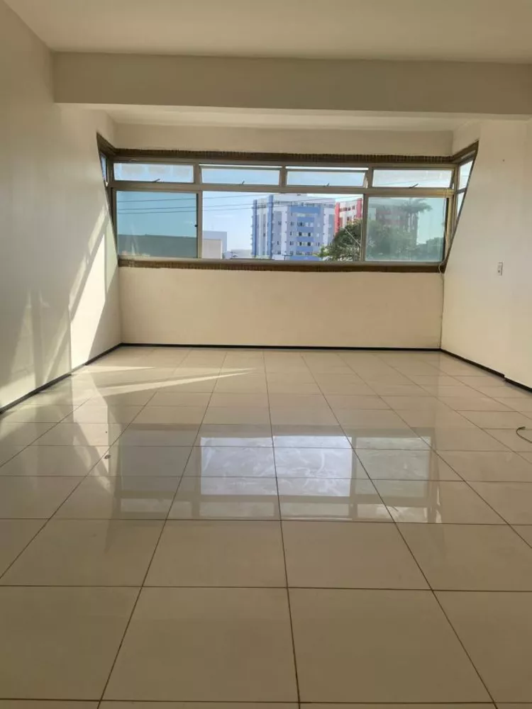 Apartamento para alugar com 3 quartos, 95m² - Foto 3