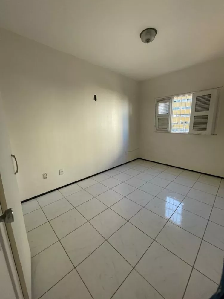 Apartamento para alugar com 3 quartos, 95m² - Foto 4