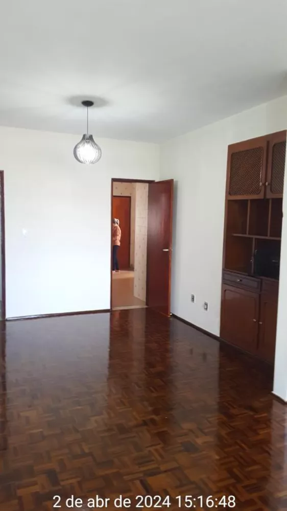 Apartamento à venda com 3 quartos, 130m² - Foto 4