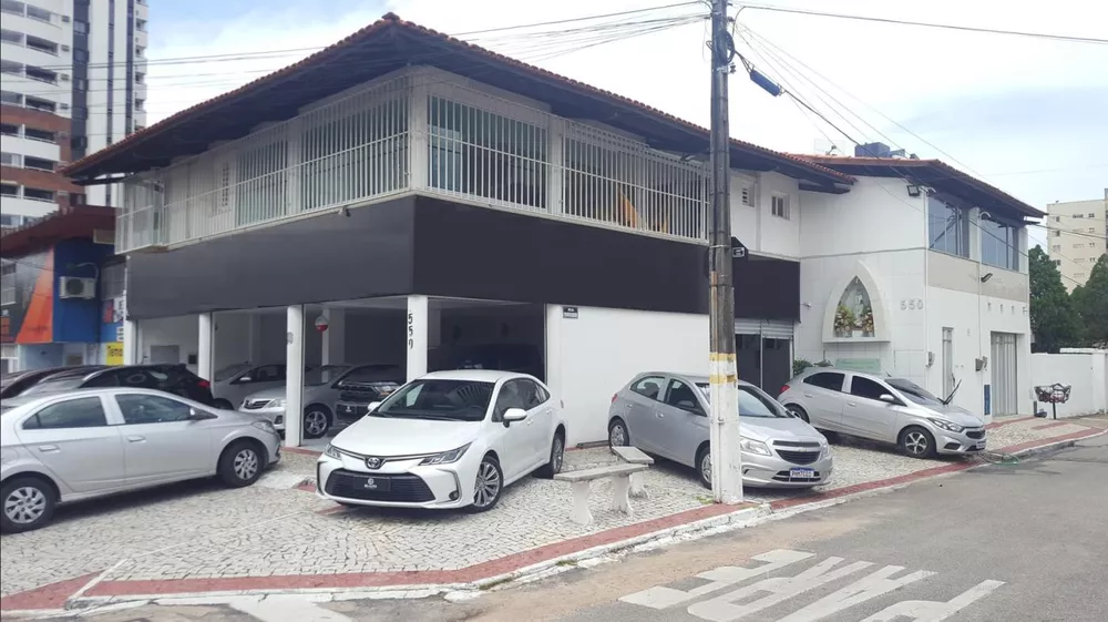 Prédio Inteiro para alugar com 4 quartos, 250m² - Foto 1