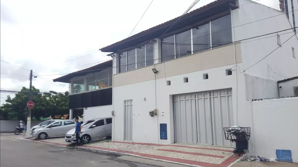 Prédio Inteiro para alugar com 4 quartos, 250m² - Foto 2