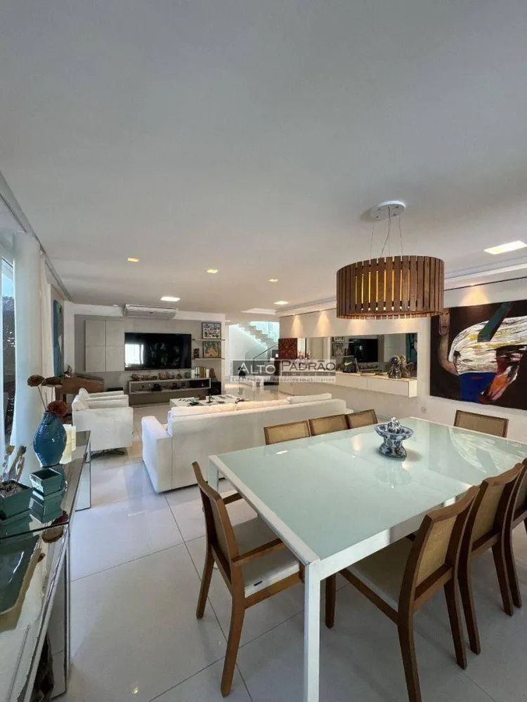 Casa, 4 quartos, 377 m² - Foto 1