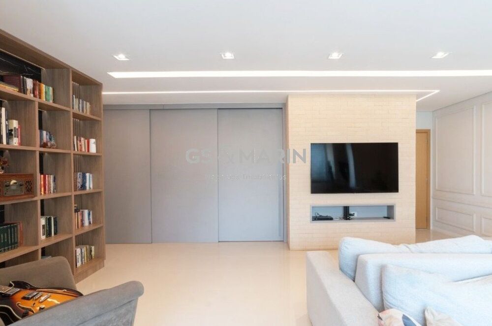 Apartamento à venda com 3 quartos, 122m² - Foto 1