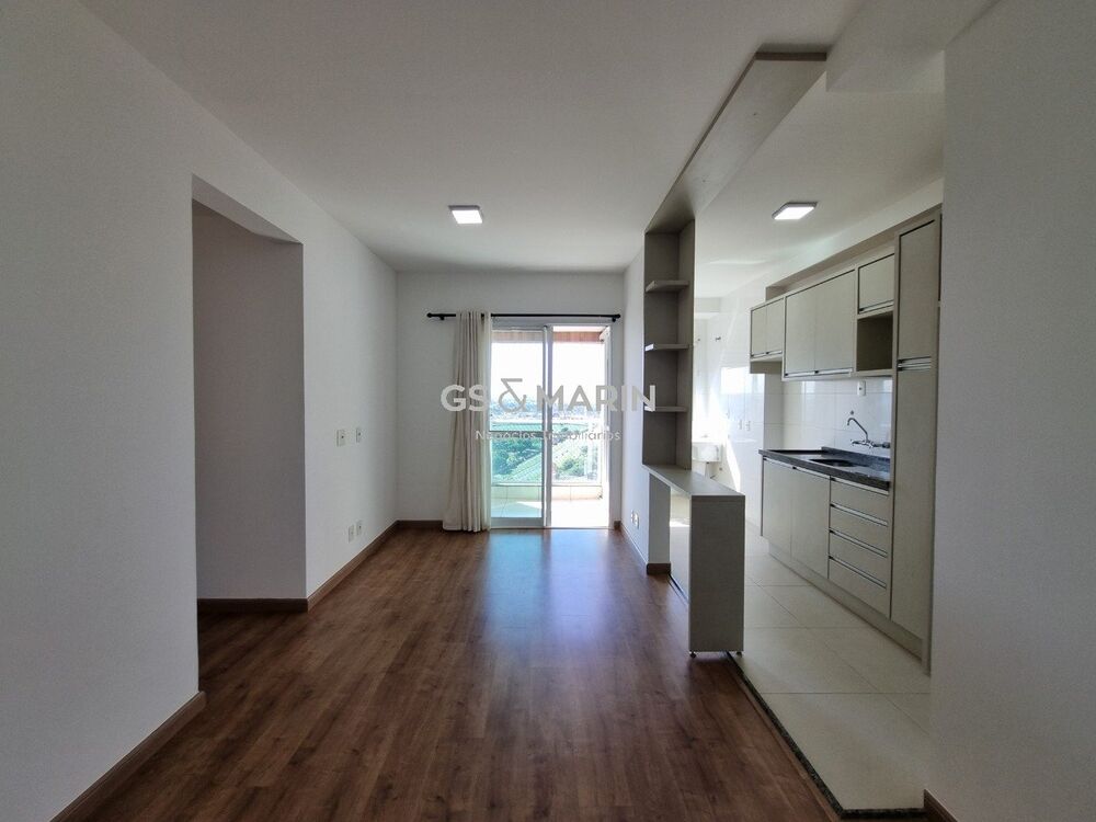 Apartamento para alugar com 3 quartos, 69m² - Foto 2