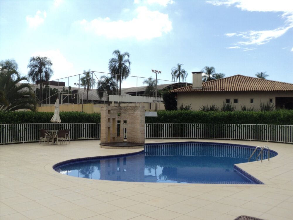 Casa à venda com 4 quartos, 380m² - Foto 8