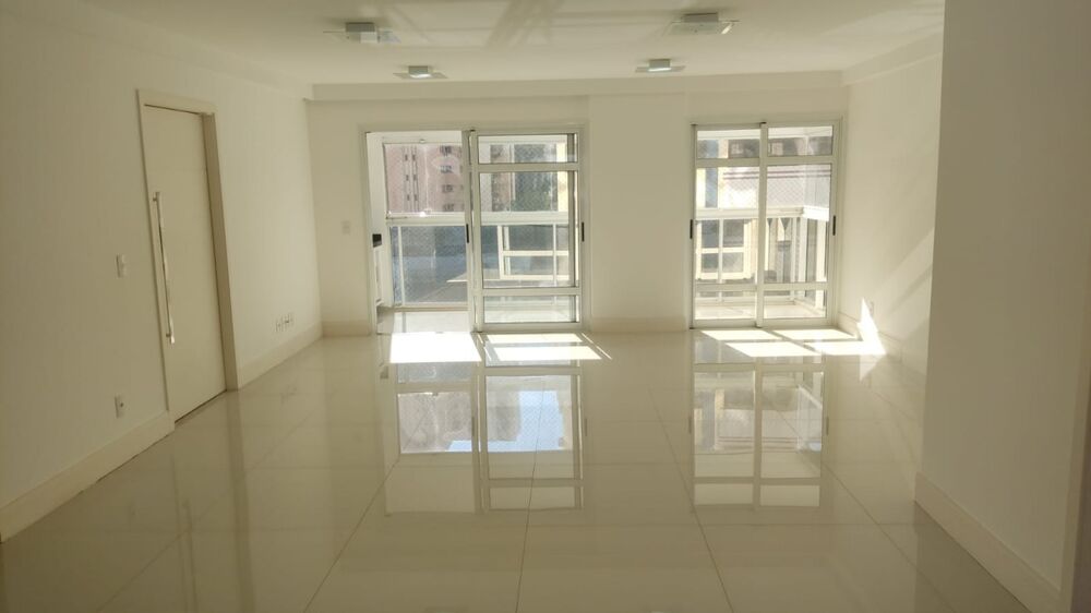 Apartamento, 3 quartos, 148 m² - Foto 2